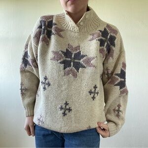 VINTAGE PREMIER VISION Hand knit Chunky cream and lavender sweater with buttons